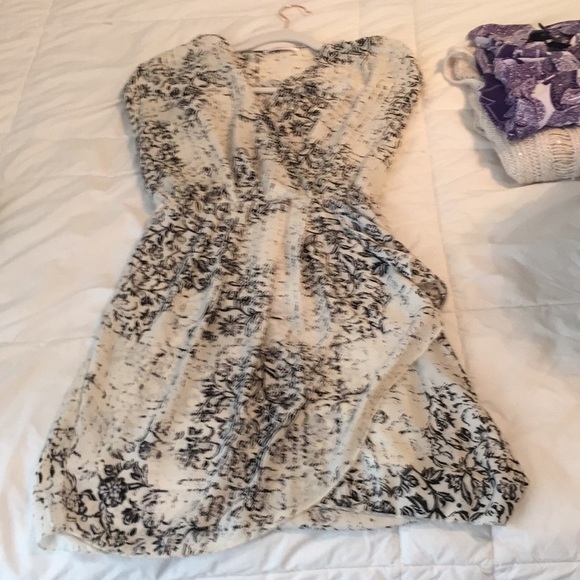 Dress black and white - Picture 1 of 3